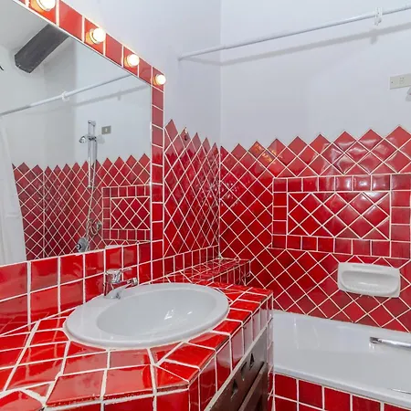 Casa Urania * ليسيا دي فاكا