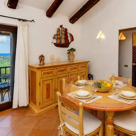 Lägenhet Casa Urania